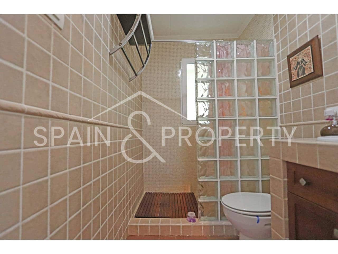 3 soveværelse Villa til salg i Montserrat med swimmingpool - € 349.000 (Ref: 9352975)