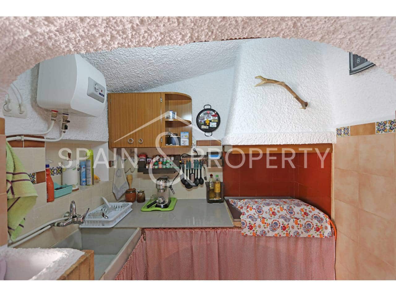 3 soveværelse Villa til salg i Montserrat med swimmingpool - € 349.000 (Ref: 9352975)