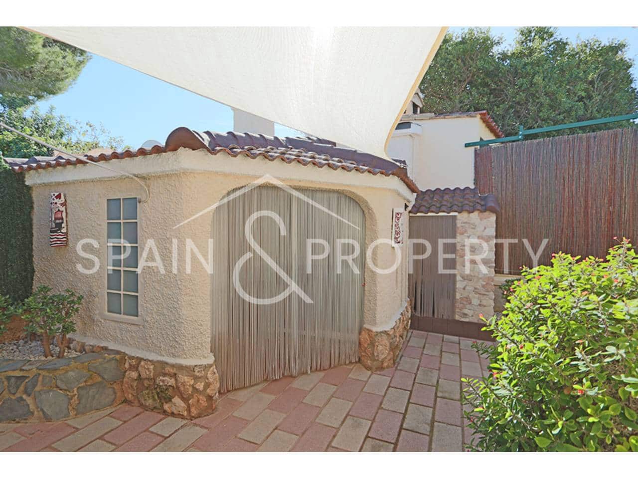 3 soveværelse Villa til salg i Montserrat med swimmingpool - € 349.000 (Ref: 9352975)