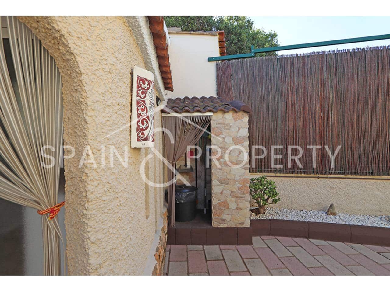 3 soveværelse Villa til salg i Montserrat med swimmingpool - € 349.000 (Ref: 9352975)