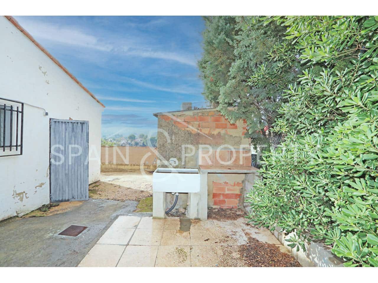 3 soverom Villa til salgs i Montserrat med svømmebasseng - € 130 000 (Ref: 9352976)