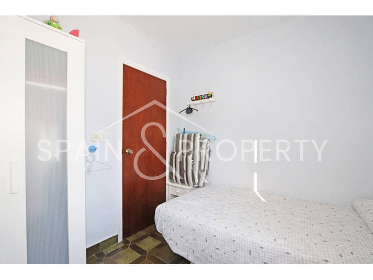 5 soverom Villa til salgs i Turis med svømmebasseng - € 339 000 (Ref: 9355451)