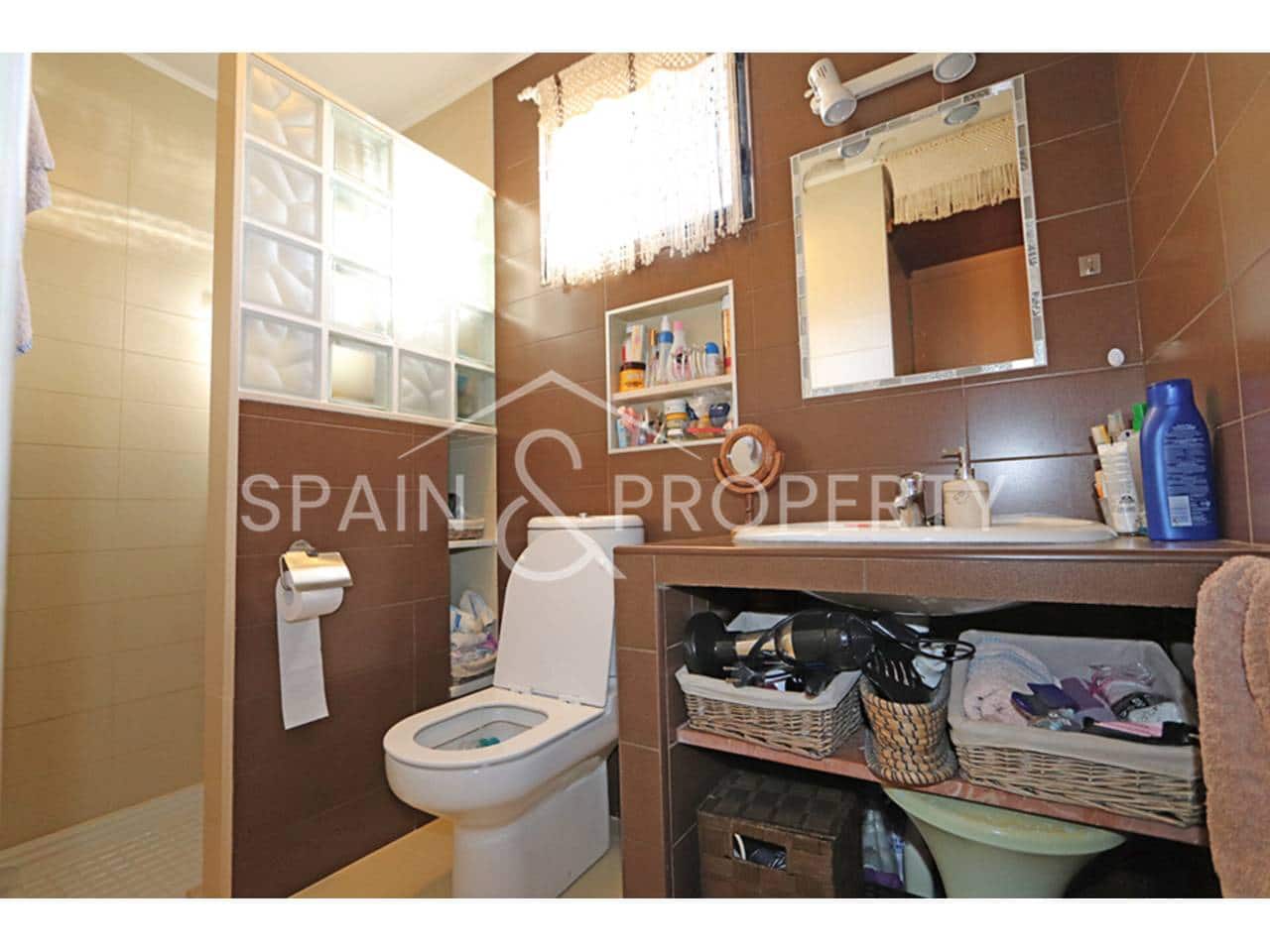 5 soverom Villa til salgs i Turis med svømmebasseng - € 339 000 (Ref: 9355451)