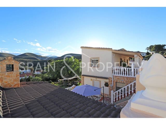 5 quarto Moradia para venda em Loriguilla com piscina - 395 000 € (Ref: 9395782)