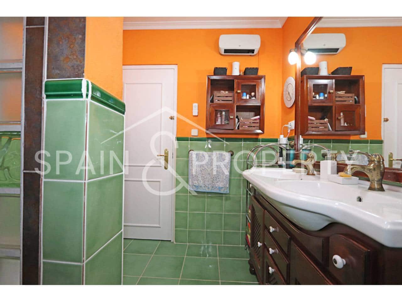 3 camera da letto Villa in vendita in Real con piscina - 210.000 € (Rif: 9395783)