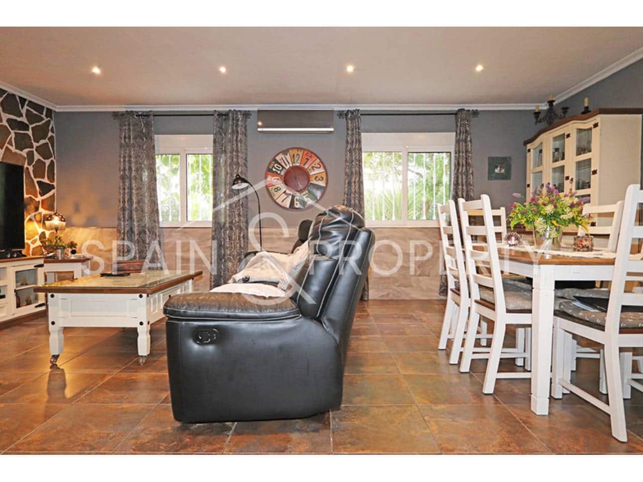 3 camera da letto Villa in vendita in Real con piscina - 210.000 € (Rif: 9395783)