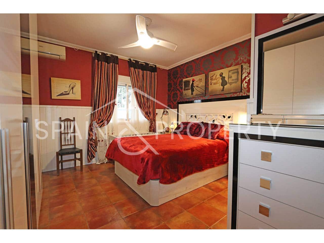 3 camera da letto Villa in vendita in Real con piscina - 210.000 € (Rif: 9395783)