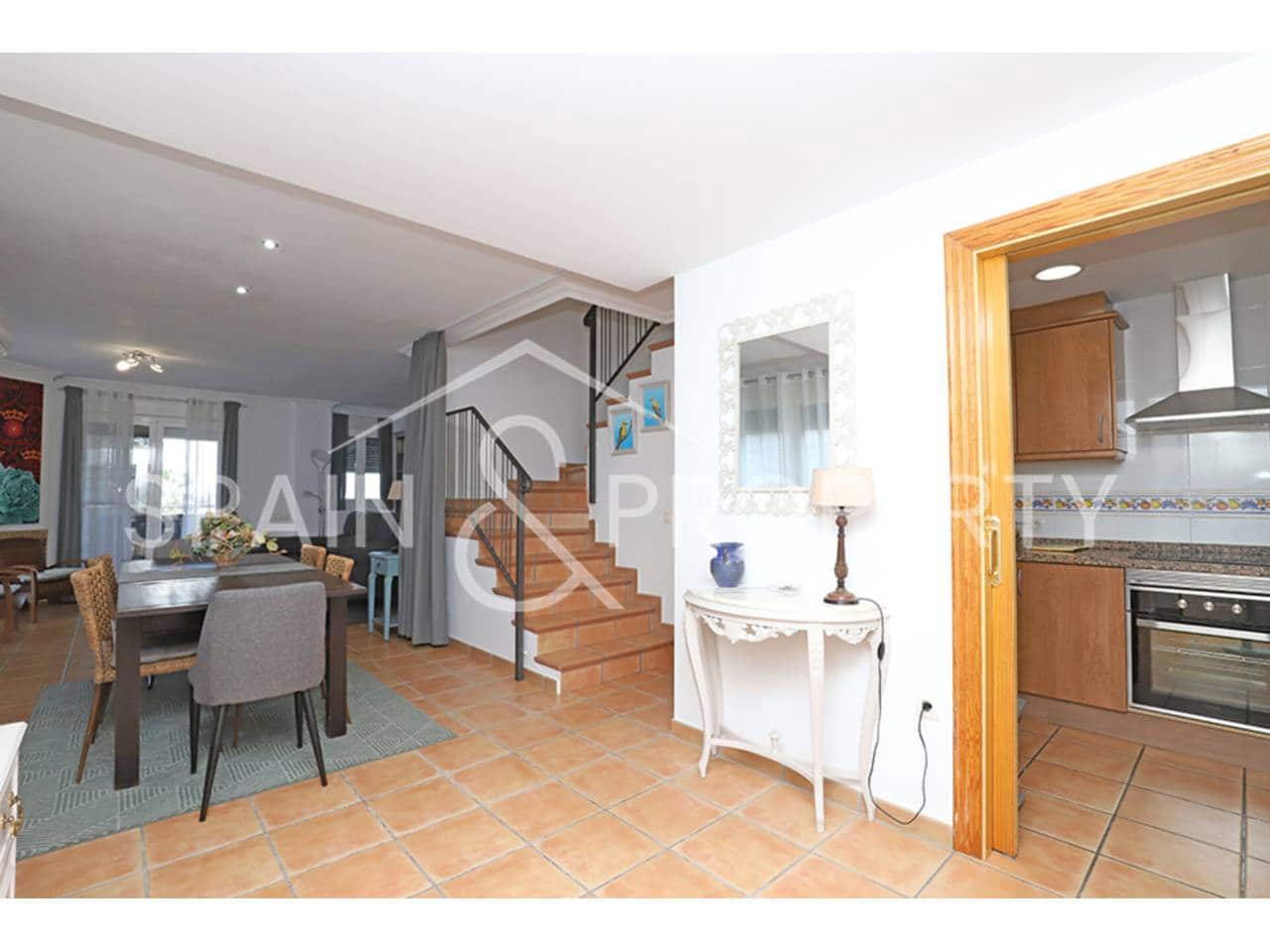 4 soveværelse Villa til salg i Montserrat med swimmingpool - € 280.000 (Ref: 9402991)