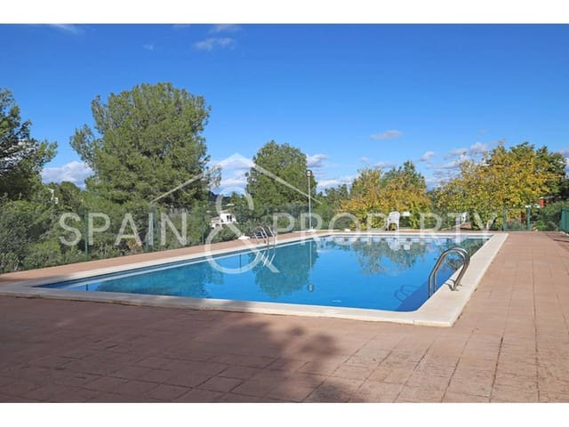 4 soveværelse Villa til salg i Montserrat med swimmingpool - € 280.000 (Ref: 9402991)