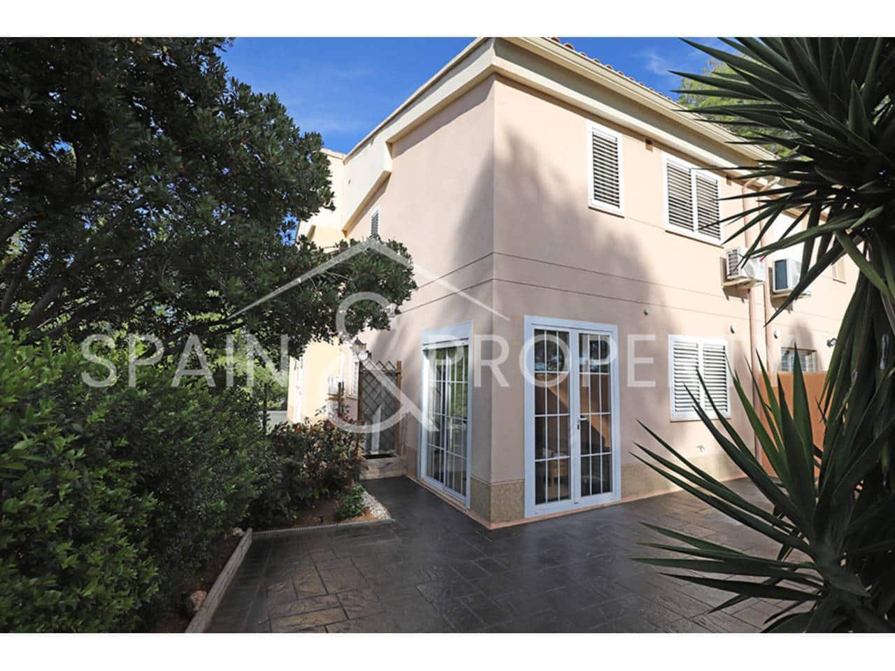 4 soveværelse Villa til salg i Montserrat med swimmingpool - € 280.000 (Ref: 9402991)