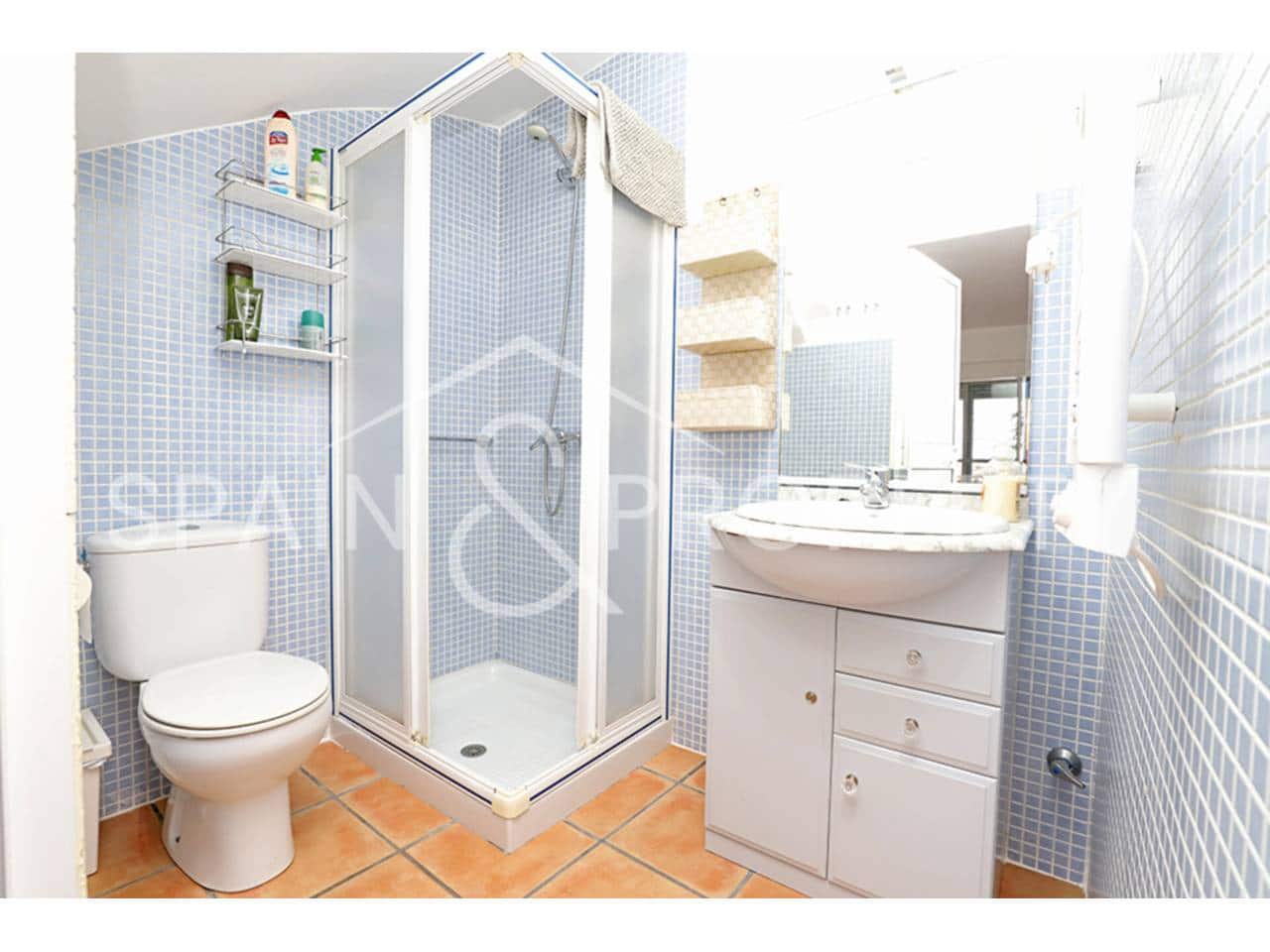 4 soveværelse Villa til salg i Montserrat med swimmingpool - € 280.000 (Ref: 9402991)