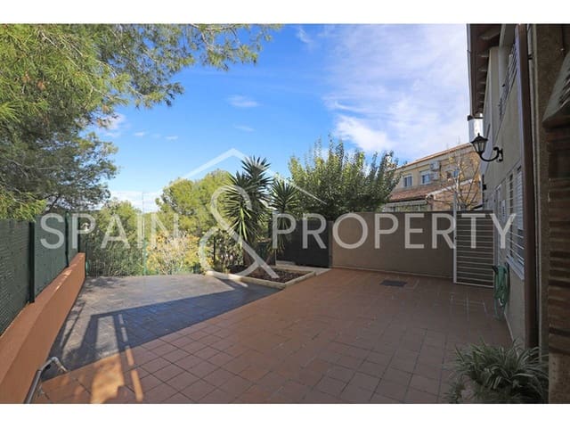 4 soveværelse Villa til salg i Montserrat med swimmingpool - € 280.000 (Ref: 9402991)