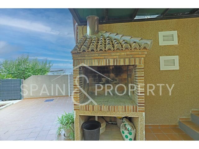 4 soveværelse Villa til salg i Montserrat med swimmingpool - € 280.000 (Ref: 9402991)