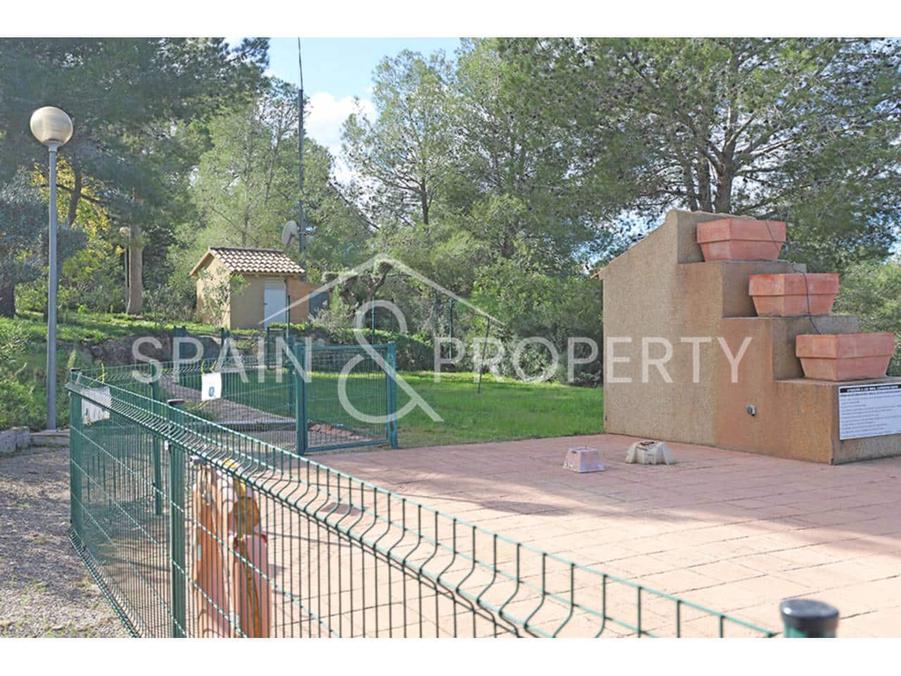 4 soveværelse Villa til salg i Montserrat med swimmingpool - € 280.000 (Ref: 9402991)