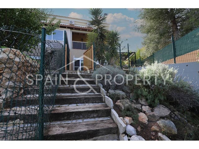 4 soveværelse Villa til salg i Montserrat med swimmingpool - € 280.000 (Ref: 9402991)