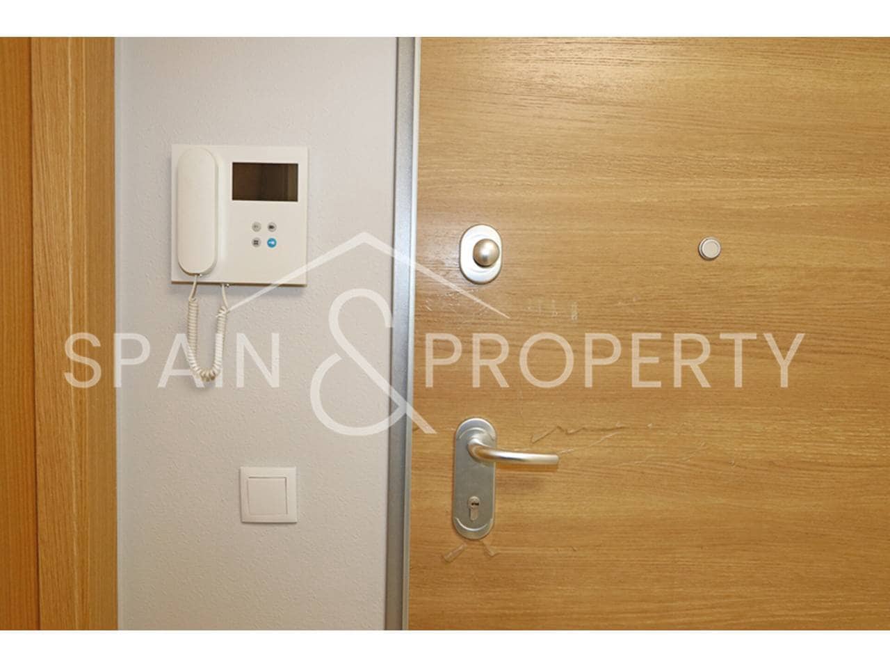 3 slaapkamer Penthouse te koop in Montroy met garage - € 215.000 (Ref: 9405933)