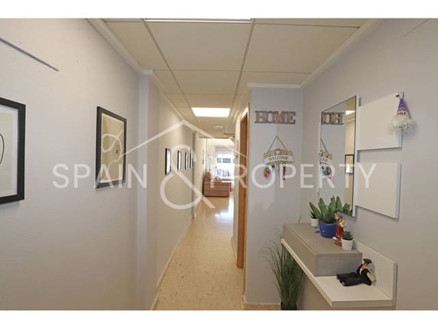 3 makuuhuone Kattohuoneisto myytävänä paikassa Montroy mukana 
autotalli - 215 000 € (Ref: 9405933)