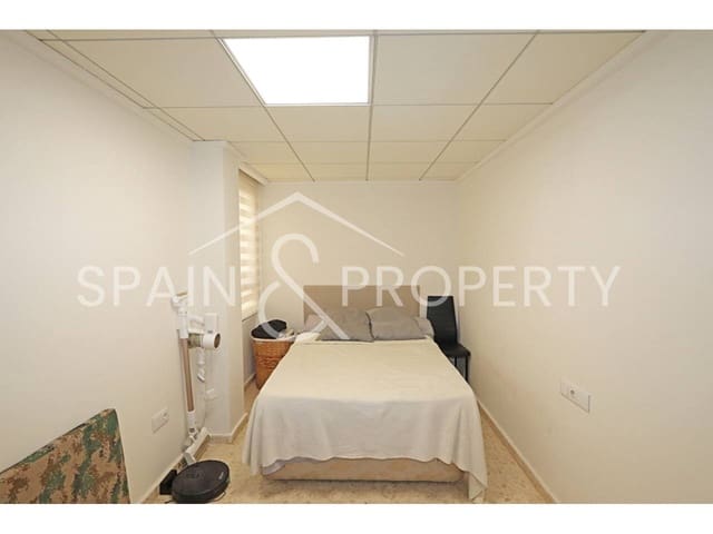 3 makuuhuone Kattohuoneisto myytävänä paikassa Montroy mukana 
autotalli - 215 000 € (Ref: 9405933)