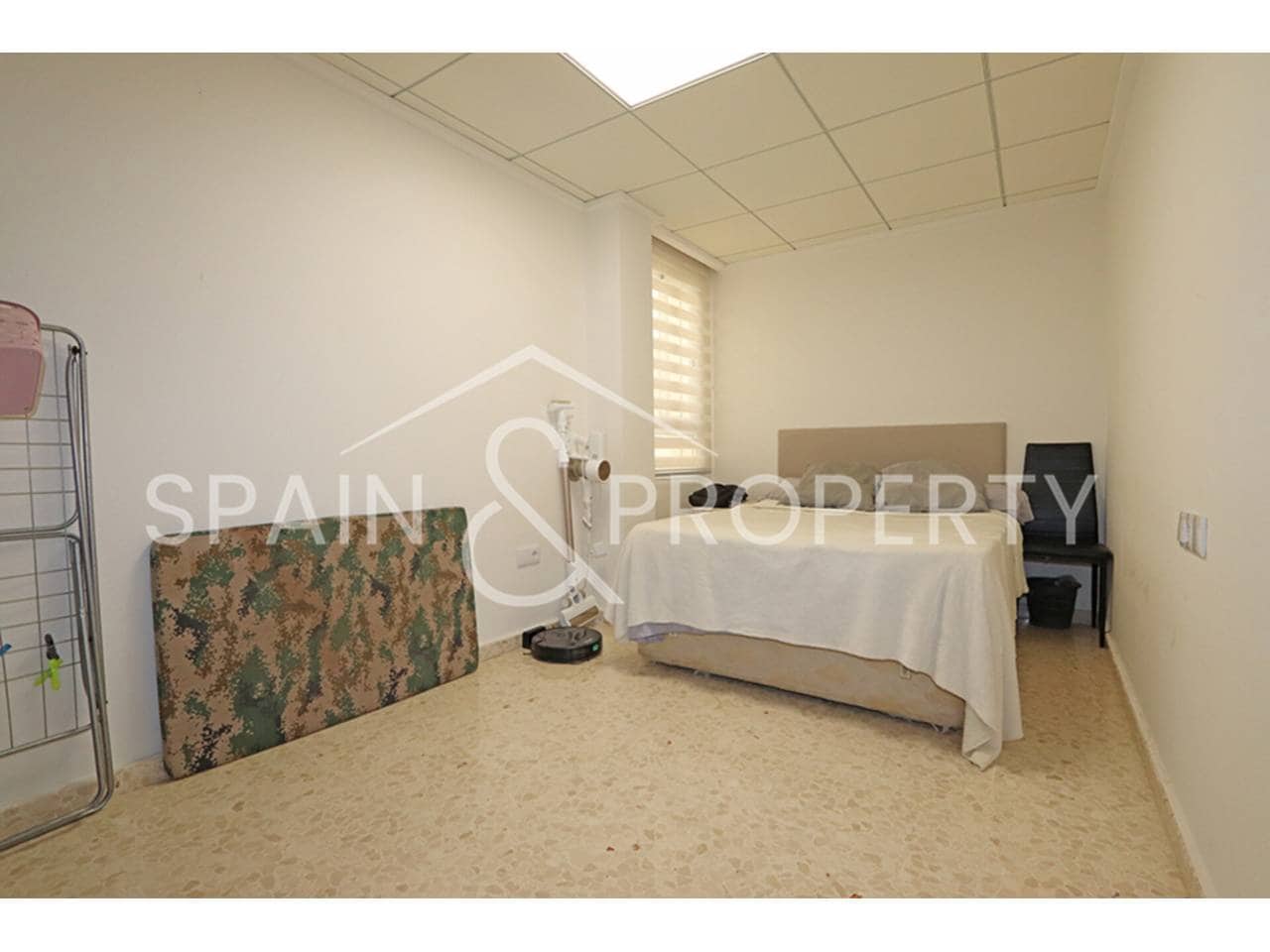 3 slaapkamer Penthouse te koop in Montroy met garage - € 215.000 (Ref: 9405933)