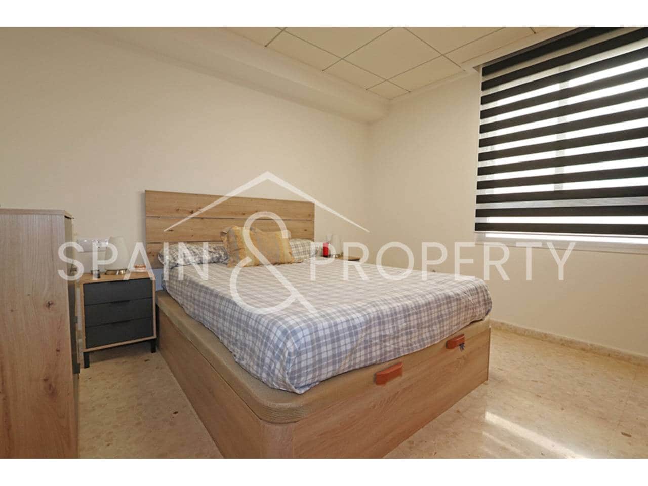 3 slaapkamer Penthouse te koop in Montroy met garage - € 215.000 (Ref: 9405933)