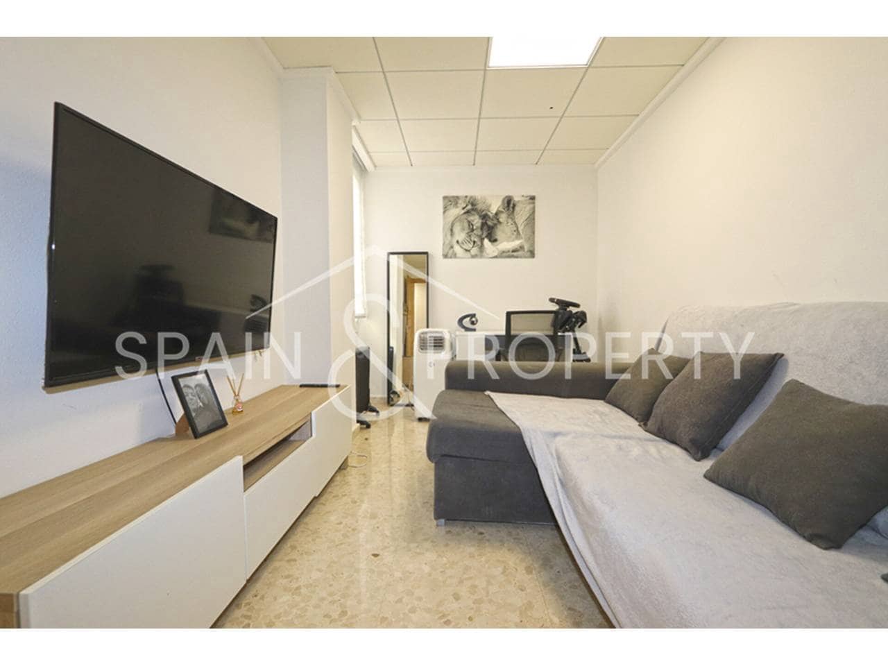 3 slaapkamer Penthouse te koop in Montroy met garage - € 215.000 (Ref: 9405933)