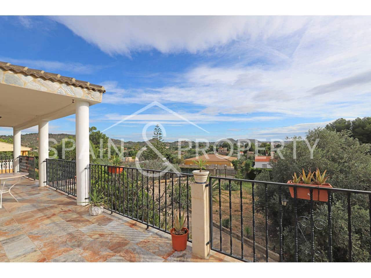 3 soveværelse Villa til salg i Montroy med swimmingpool - € 220.000 (Ref: 9405934)