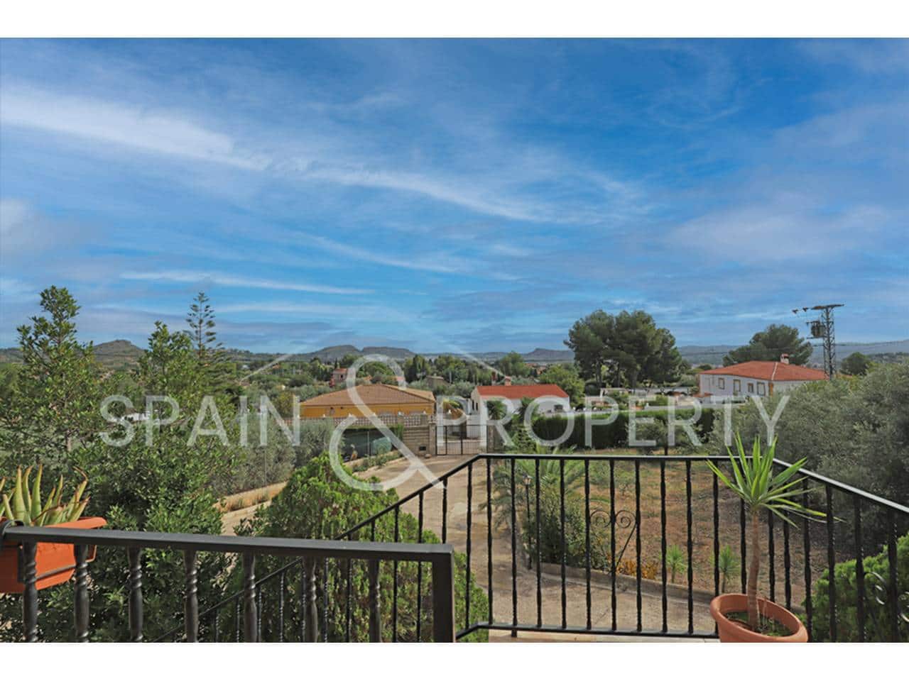 3 soveværelse Villa til salg i Montroy med swimmingpool - € 220.000 (Ref: 9405934)