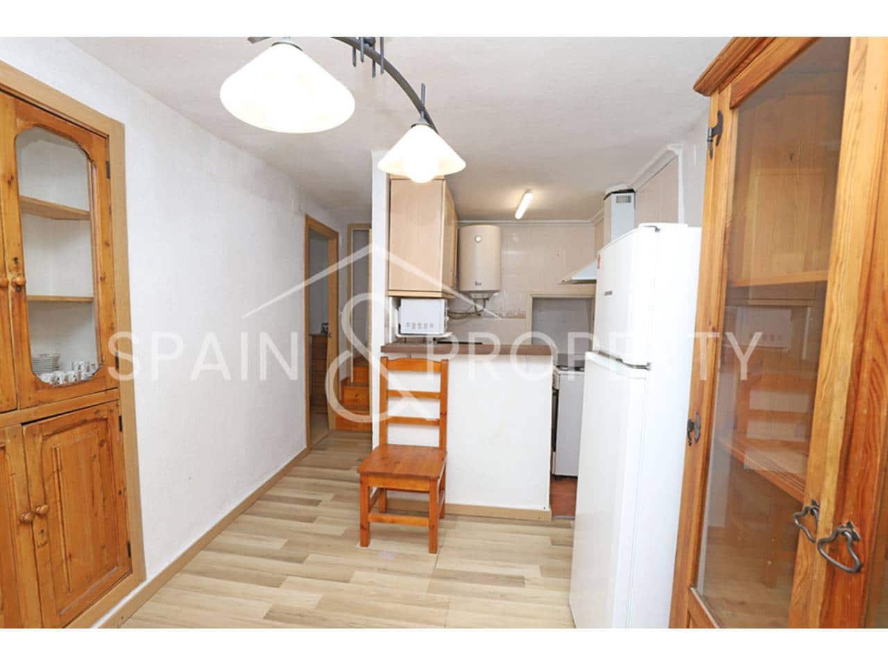 2 bedroom Townhouse for sale in Macastre - € 48,000 (Ref: 9413461)