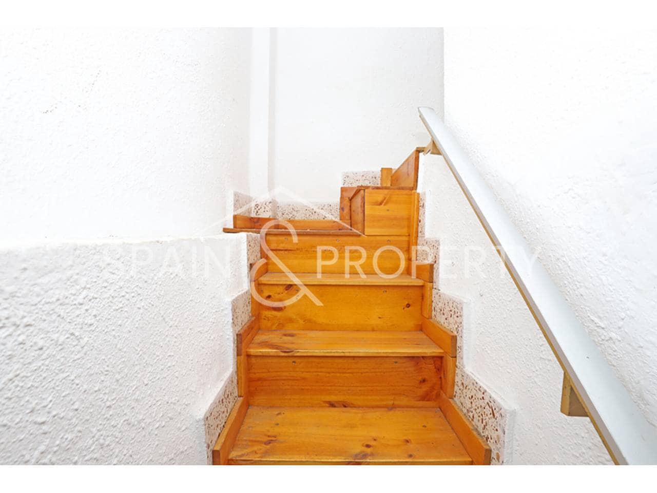 2 bedroom Townhouse for sale in Macastre - € 48,000 (Ref: 9413461)