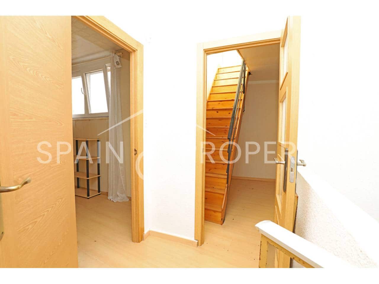 2 bedroom Townhouse for sale in Macastre - € 48,000 (Ref: 9413461)