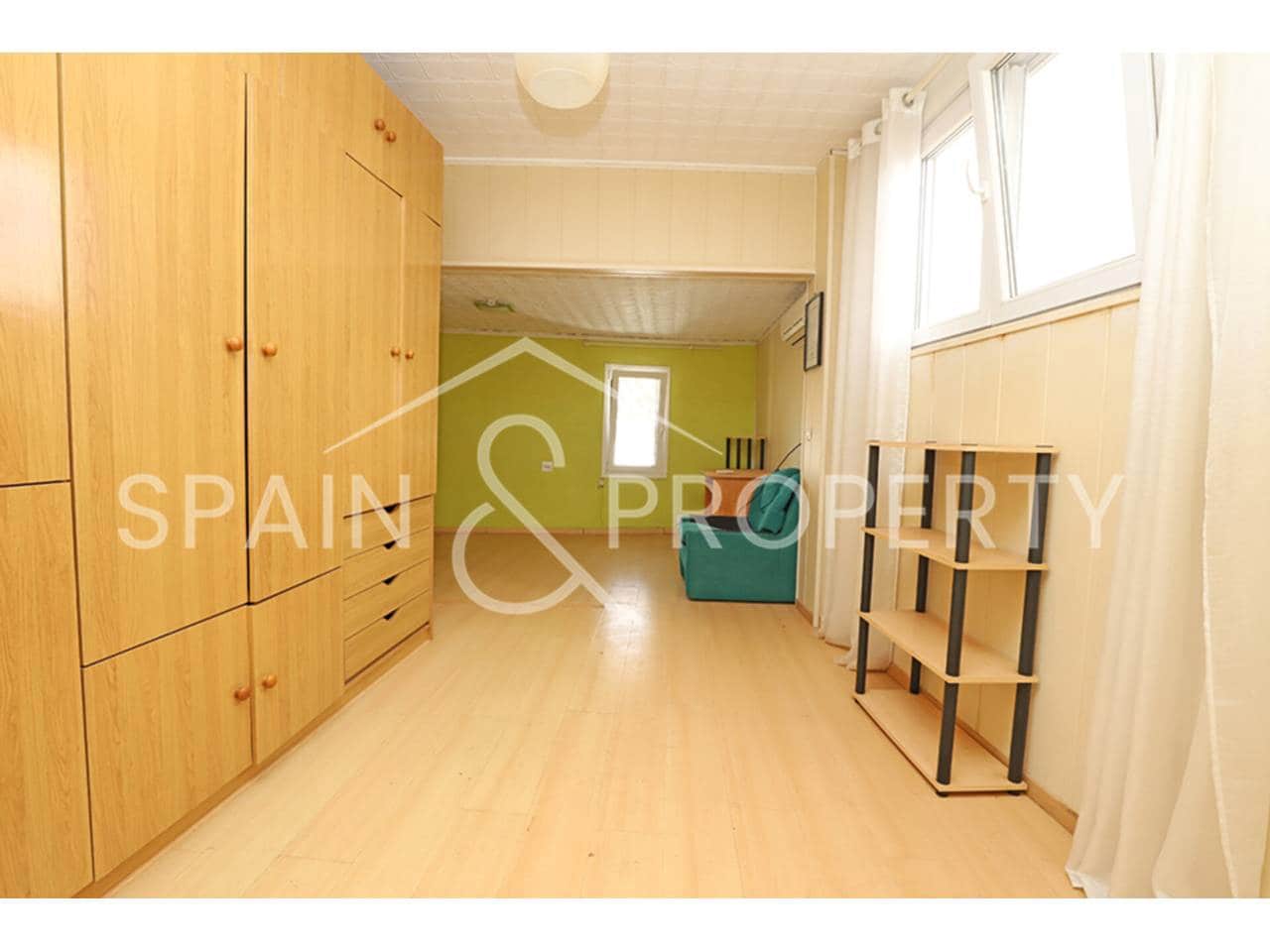 2 bedroom Townhouse for sale in Macastre - € 48,000 (Ref: 9413461)