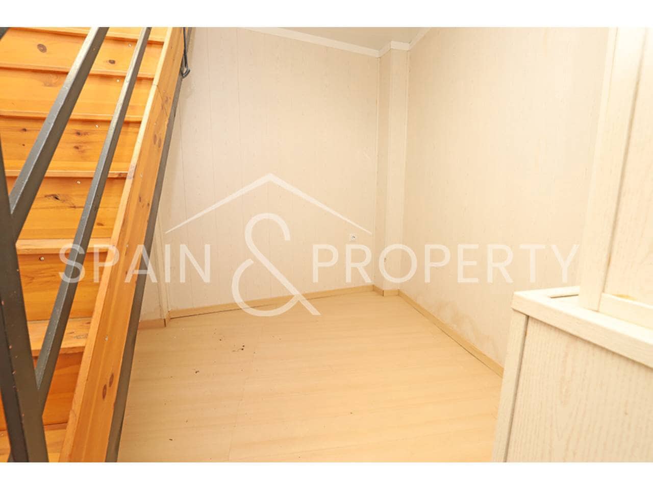 2 bedroom Townhouse for sale in Macastre - € 48,000 (Ref: 9413461)