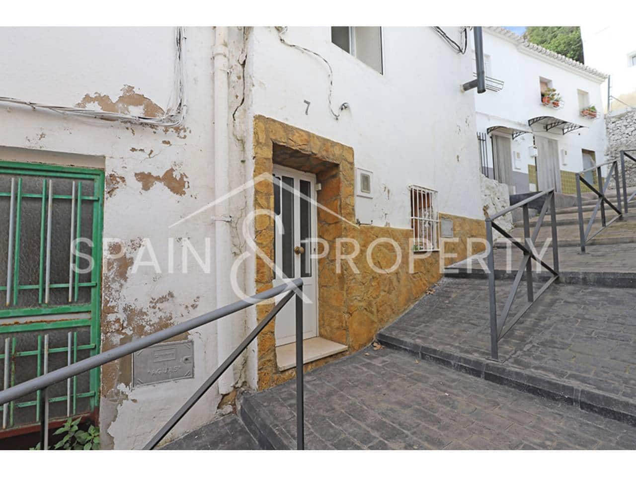2 bedroom Townhouse for sale in Macastre - € 48,000 (Ref: 9413461)