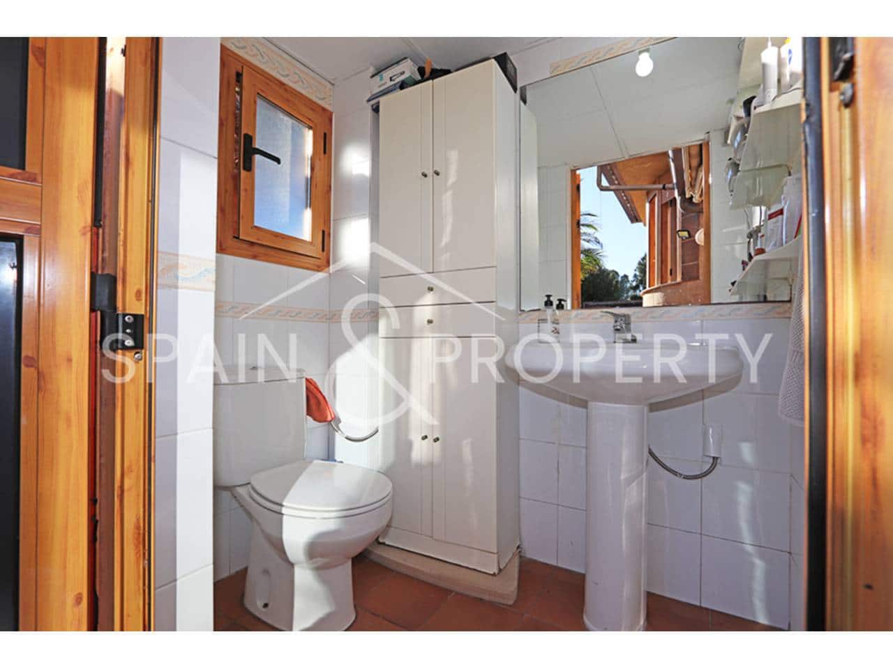 4 soverom Villa til salgs i Montserrat med svømmebasseng garasje - € 550 000 (Ref: 9418822)