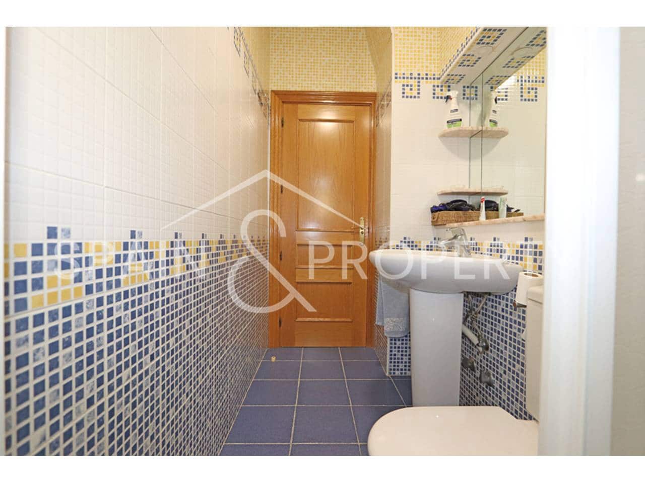 4 soverom Villa til salgs i Montserrat med svømmebasseng garasje - € 550 000 (Ref: 9418822)