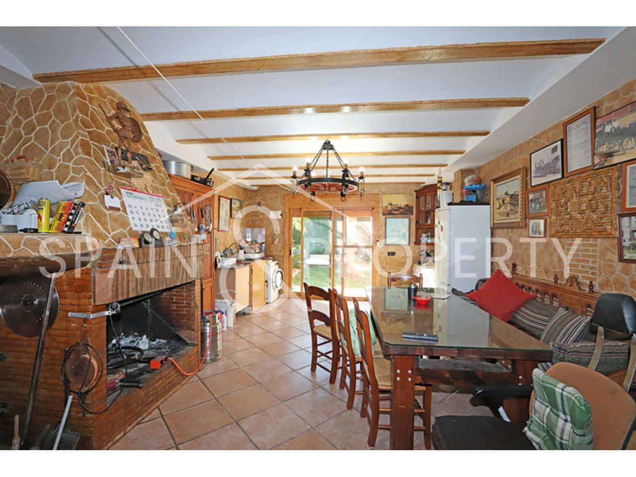 4 soverom Villa til salgs i Montserrat med svømmebasseng garasje - € 550 000 (Ref: 9418822)