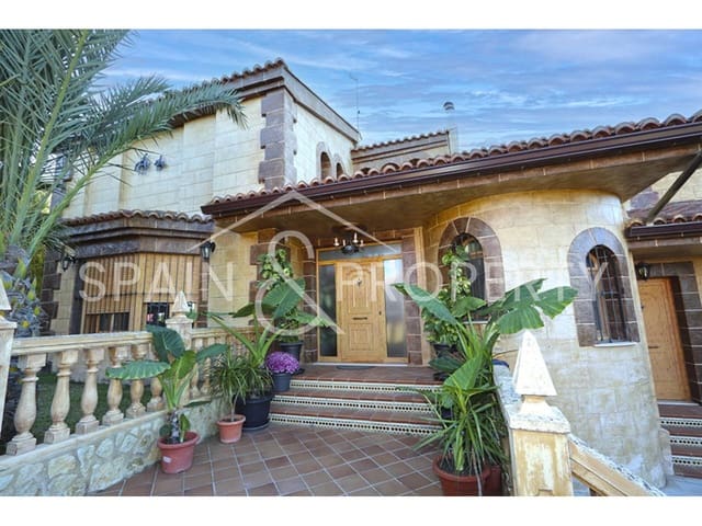 4 soveværelse Villa til salg i Montserrat med swimmingpool garage - € 550.000 (Ref: 9418822)