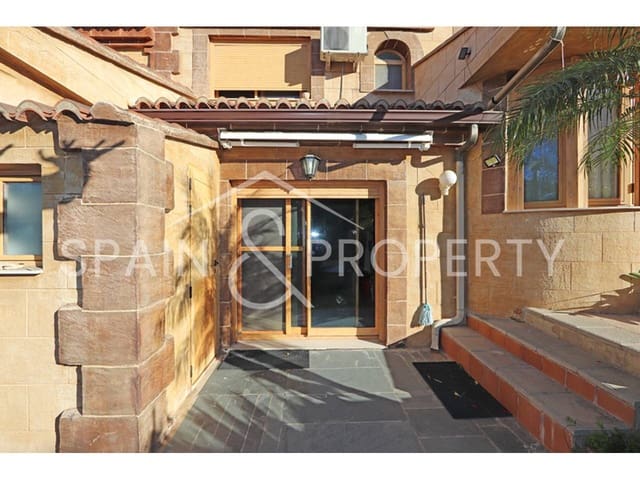 4 soveværelse Villa til salg i Montserrat med swimmingpool garage - € 550.000 (Ref: 9418822)