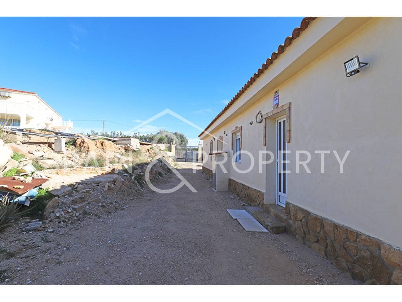 3 soverom Villa til salgs i Montroy med svømmebasseng garasje - € 230 000 (Ref: 9450106)