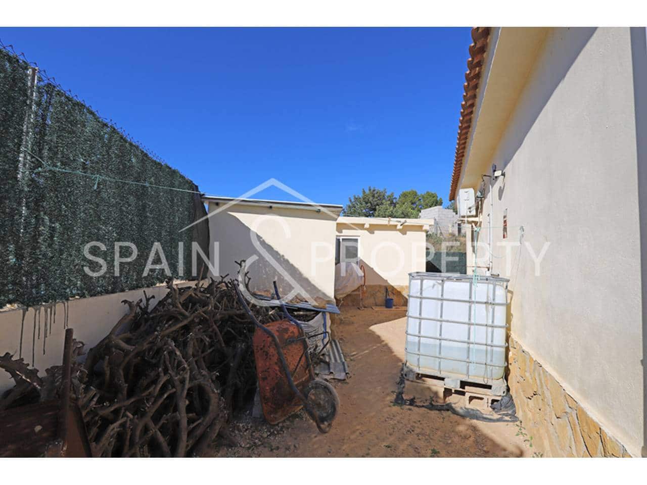 3 soverom Villa til salgs i Montroy med svømmebasseng garasje - € 230 000 (Ref: 9450106)