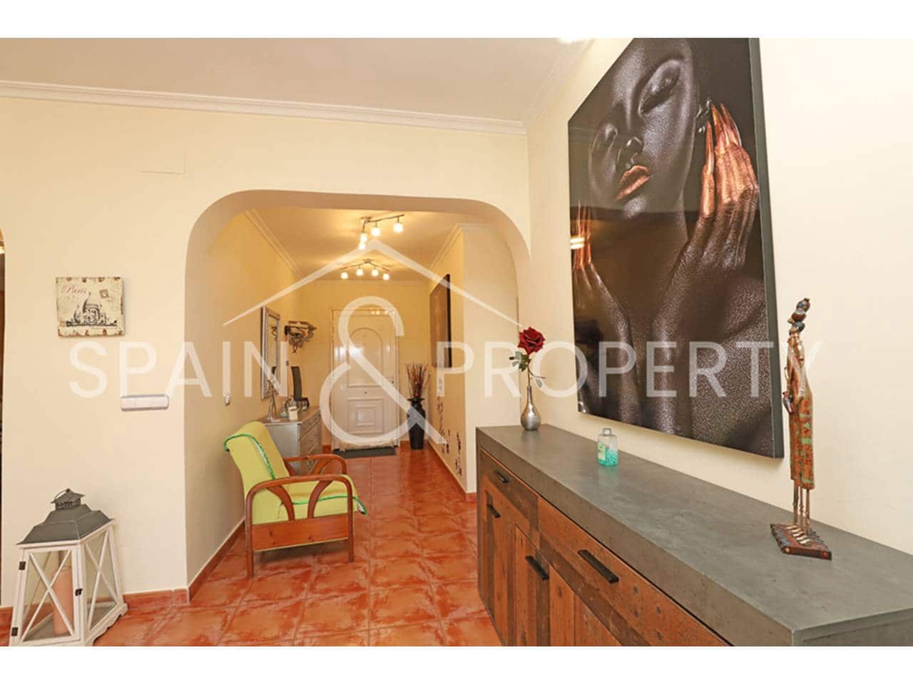 3 soverom Villa til salgs i Montroy med svømmebasseng garasje - € 230 000 (Ref: 9450106)