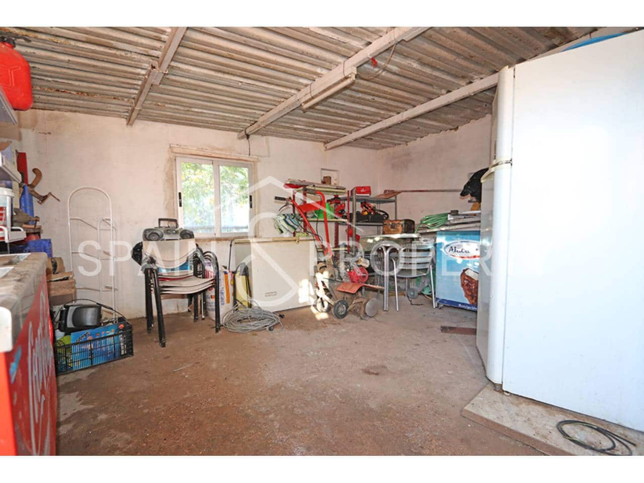 Chalet de 3 habitaciones en Montserrat en venta con piscina garaje - 220.000 € (Ref: 9503707)