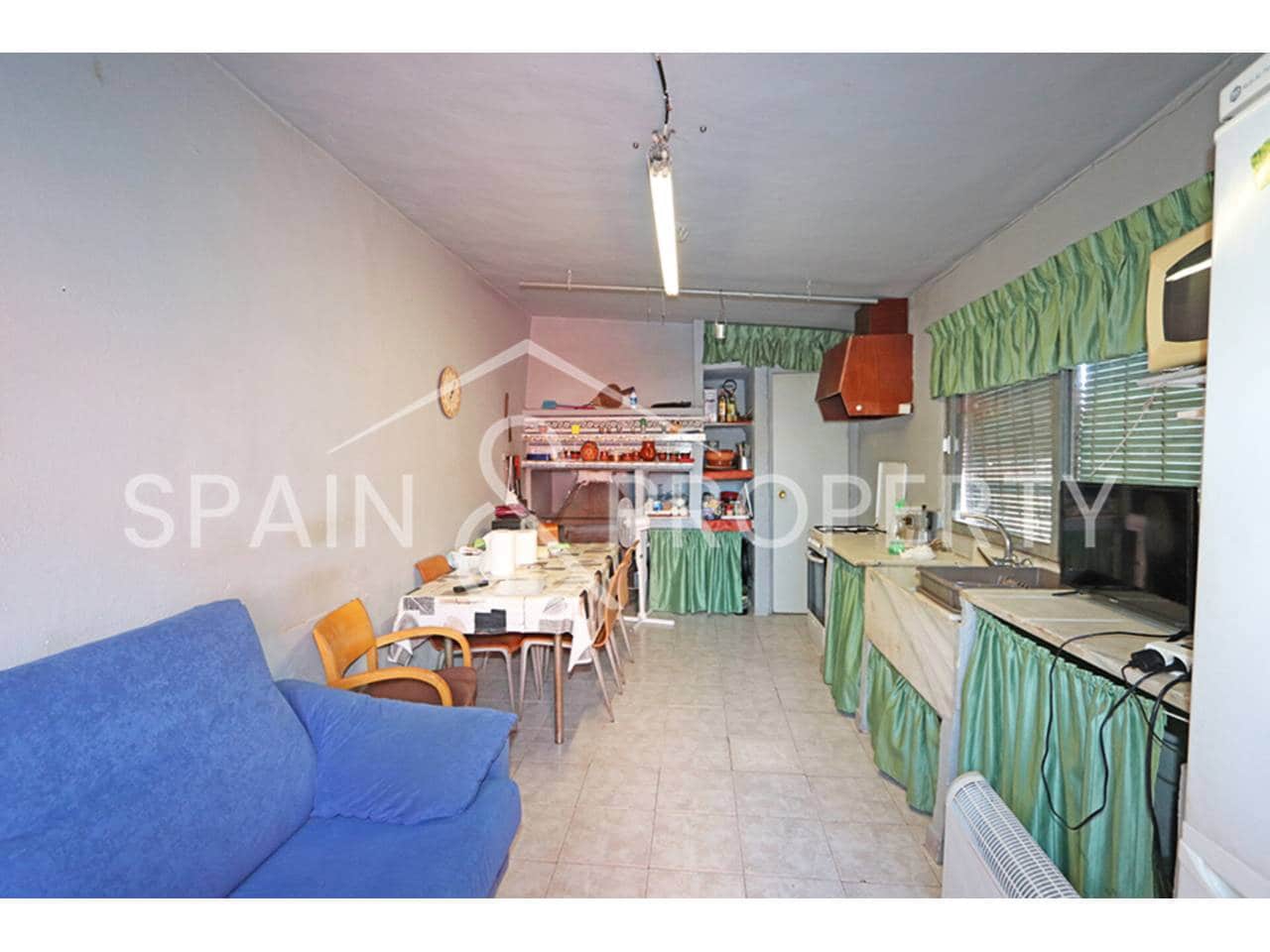 Chalet de 3 habitaciones en Montserrat en venta con piscina garaje - 220.000 € (Ref: 9503707)