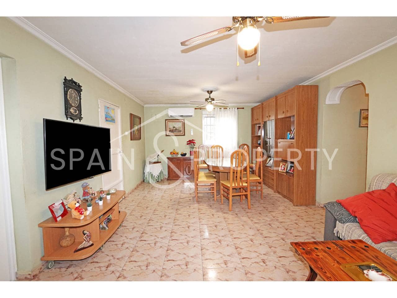 3 slaapkamer Villa te koop in Montroy - € 159.000 (Ref: 9518290)