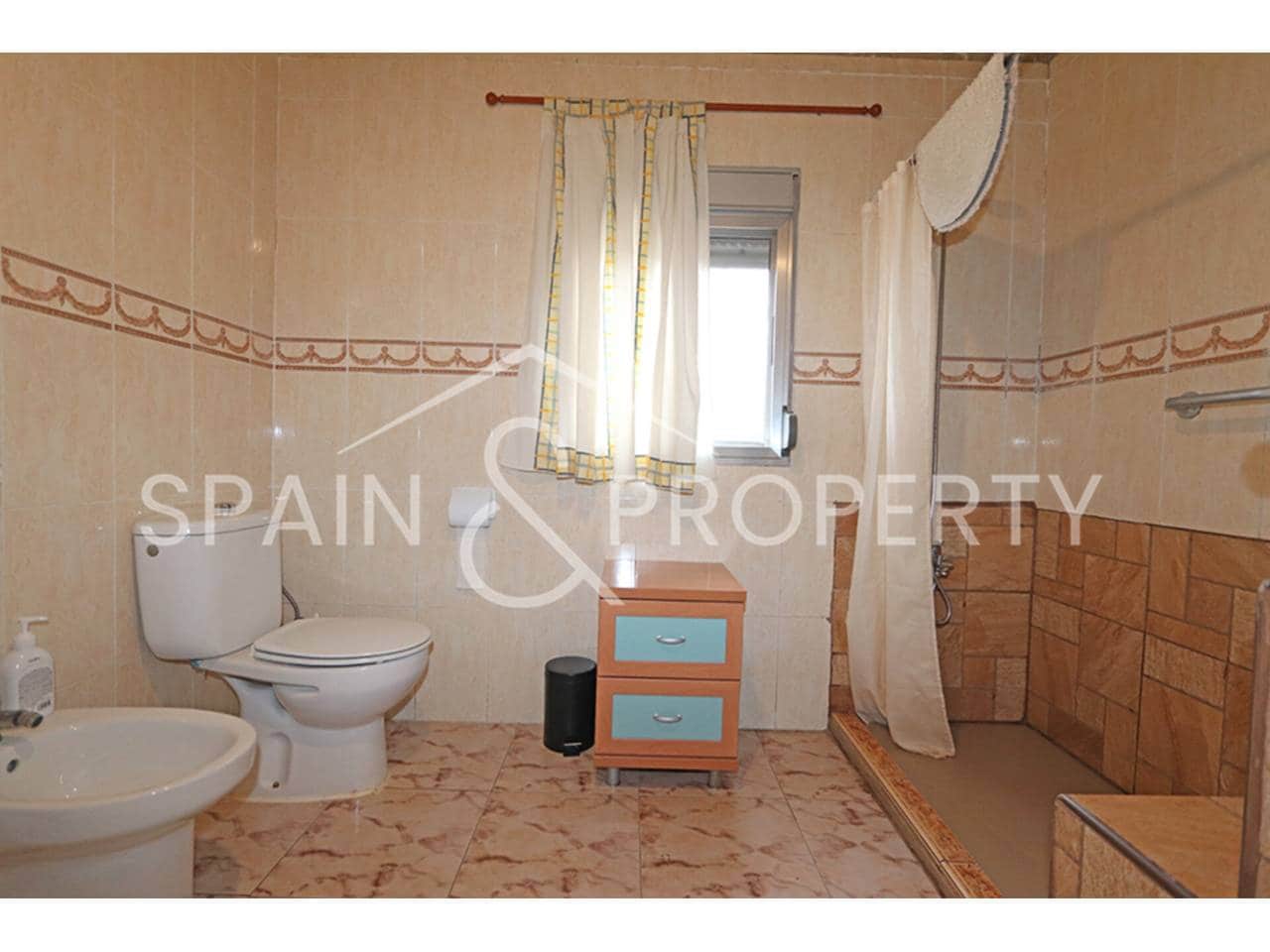 3 slaapkamer Villa te koop in Montroy - € 159.000 (Ref: 9518290)