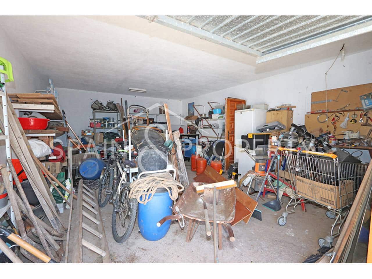 4 soverom Villa til salgs i Turis med svømmebasseng garasje - € 290 000 (Ref: 9535250)