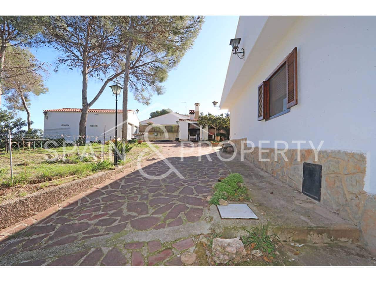 4 soverom Villa til salgs i Turis med svømmebasseng garasje - € 290 000 (Ref: 9535250)