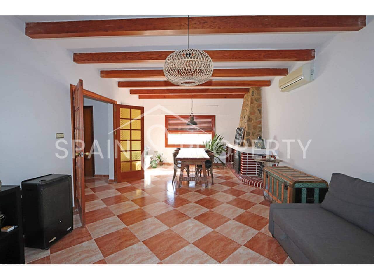 4 soverom Villa til salgs i Turis med svømmebasseng garasje - € 290 000 (Ref: 9535250)