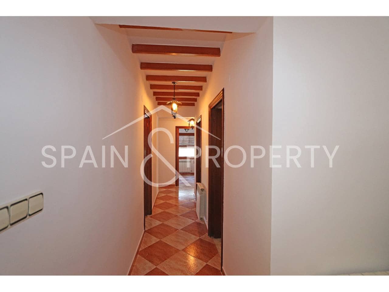 4 soverom Villa til salgs i Turis med svømmebasseng garasje - € 290 000 (Ref: 9535250)