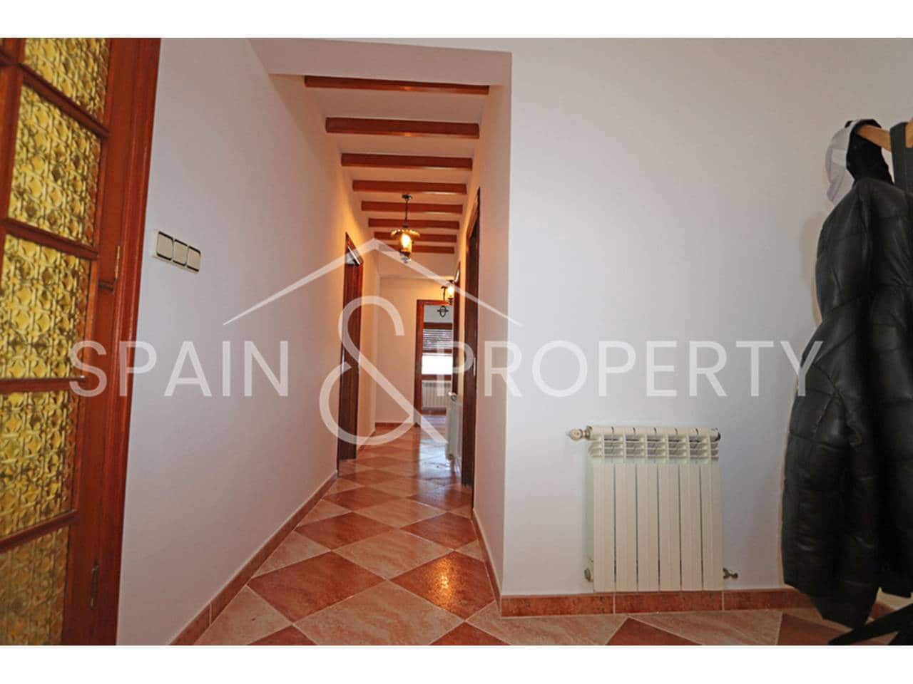 4 soverom Villa til salgs i Turis med svømmebasseng garasje - € 290 000 (Ref: 9535250)